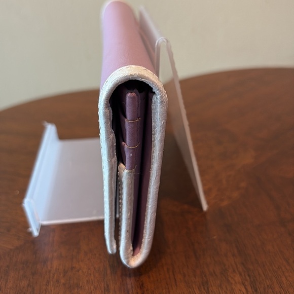 Coach  long wallet  vintage  snap wallet  leather  purple/violet/white leather t - Picture 6 of 17